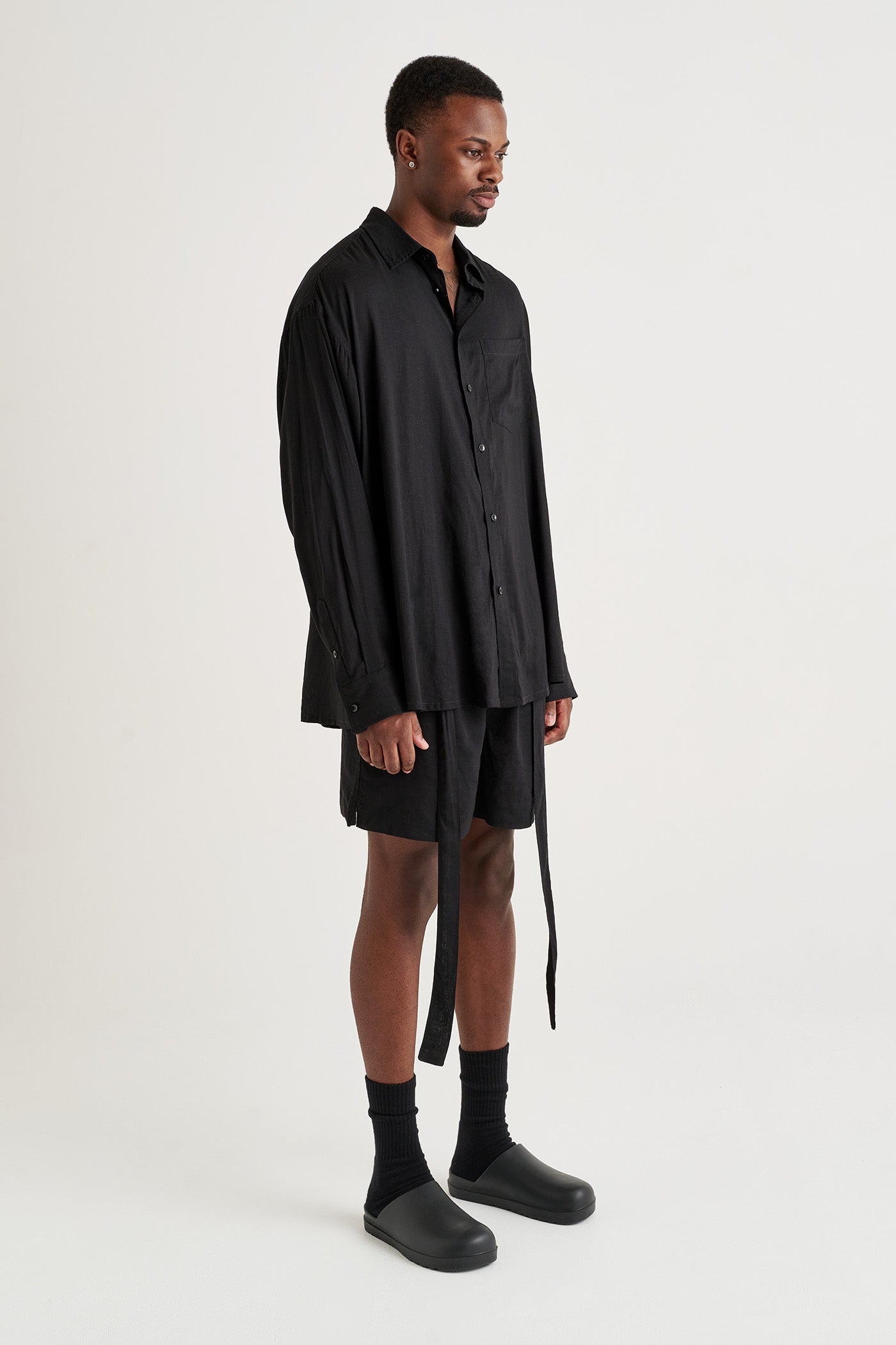 OH SO ESSENTIAL TROPPY TIE SHORTS