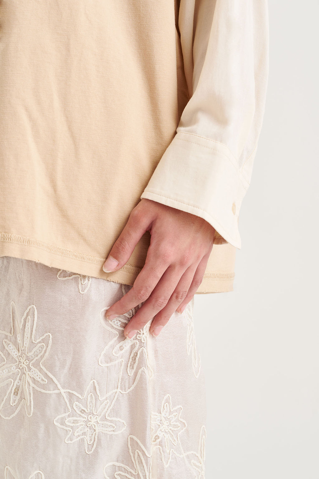 OH SO ESSENTIAL OVERSIZED T-SHIRT
