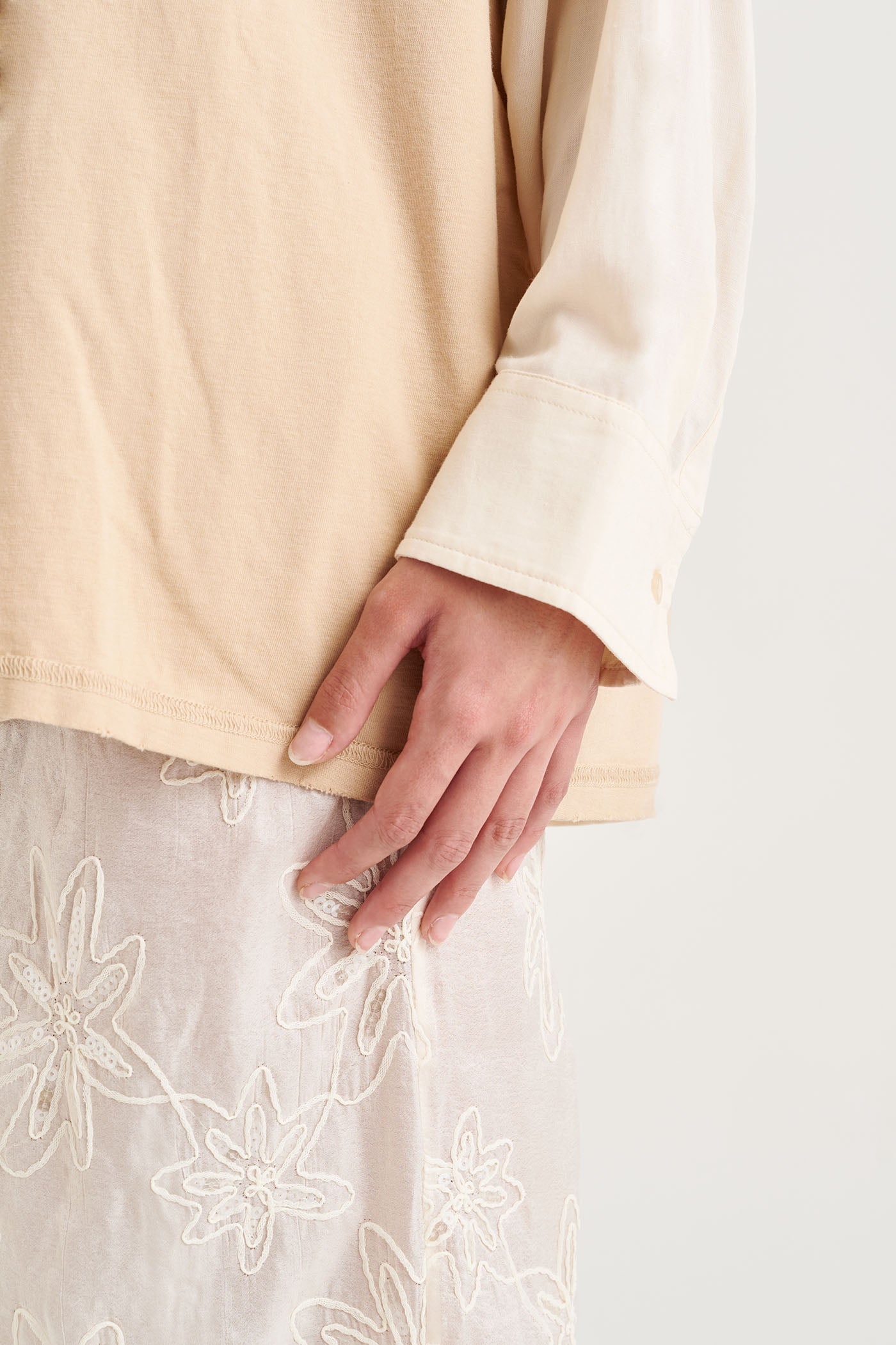 OH SO ESSENTIAL OVERSIZED T-SHIRT