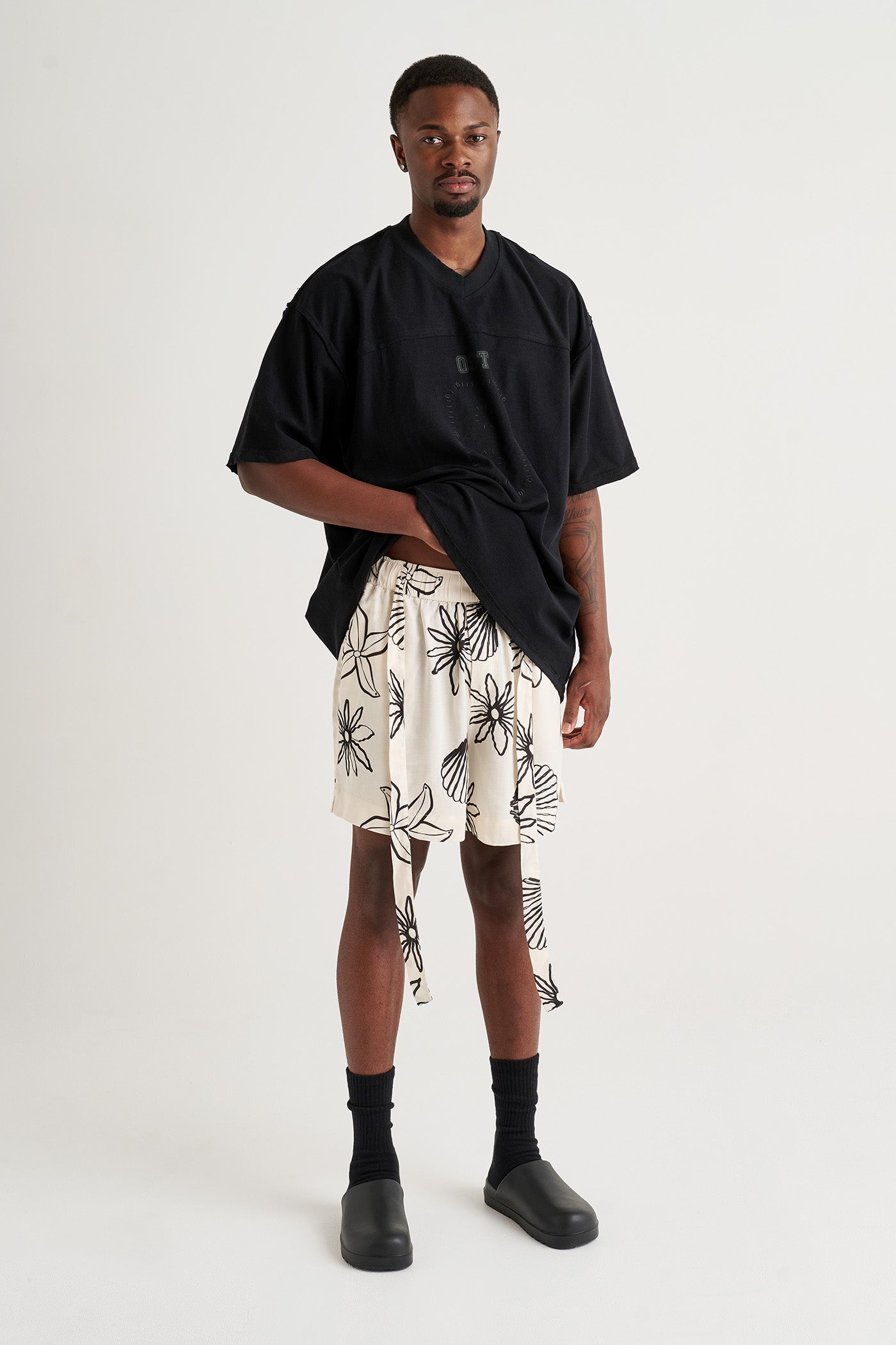 SEA BLOOM SHORTS