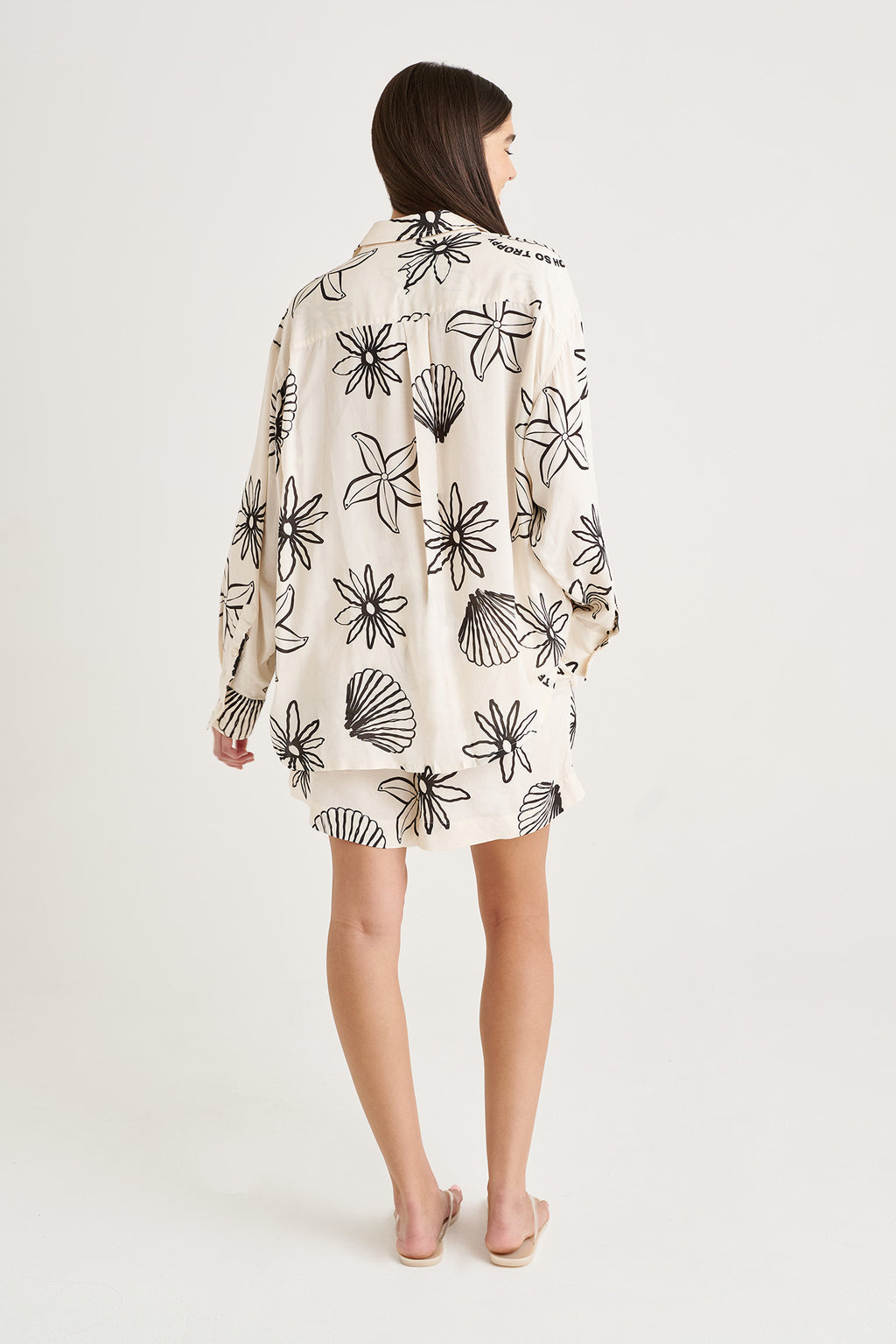 SEA BLOOM SHORTS