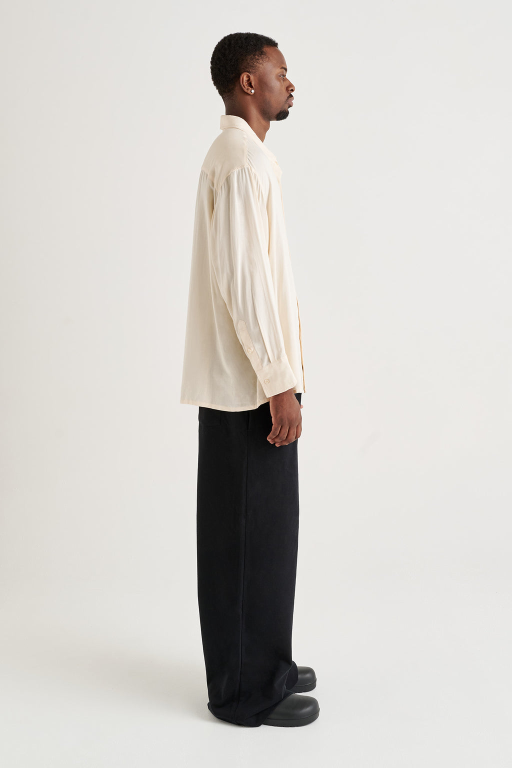 OH SO ESSENTIAL SHIRT