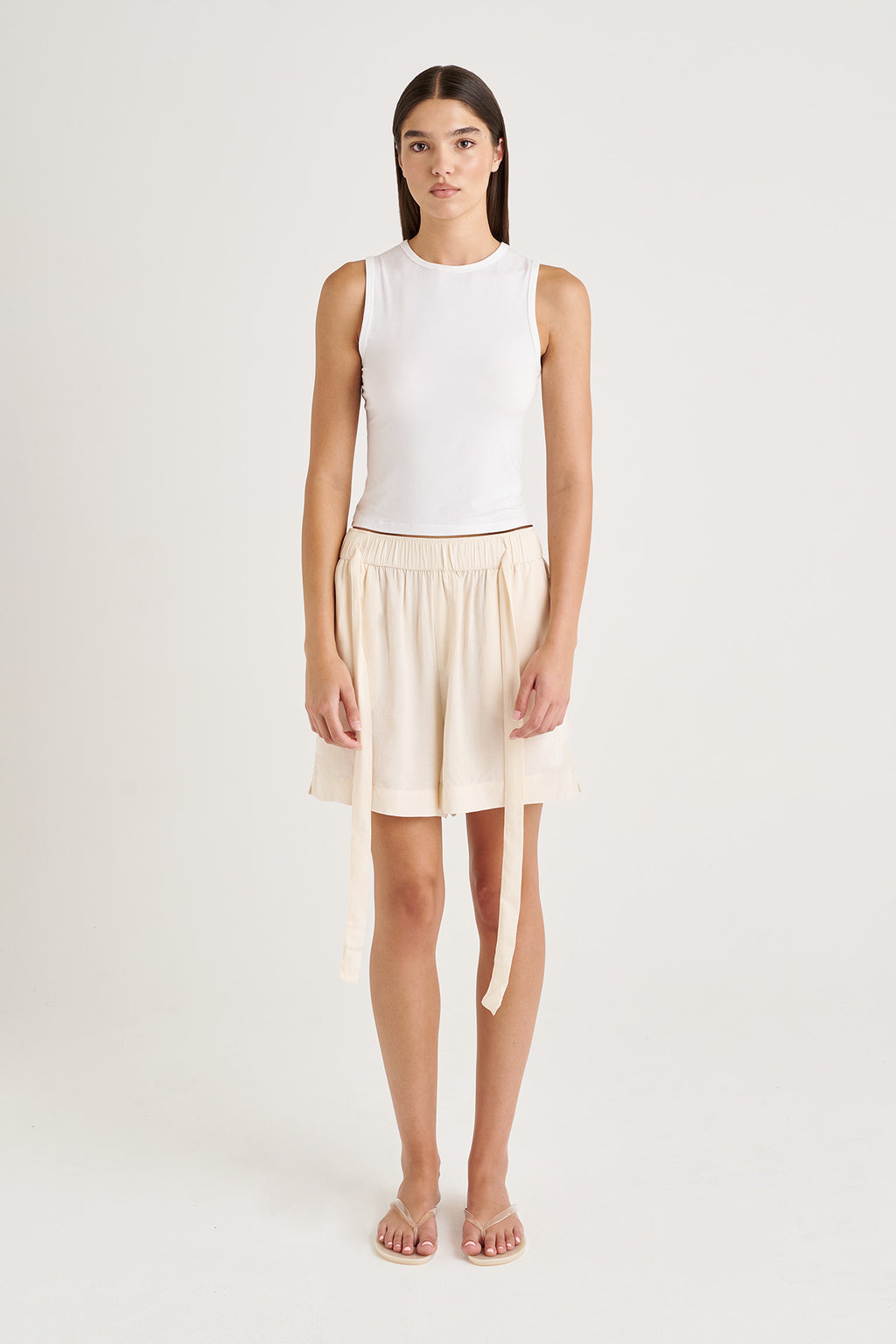OH SO ESSENTIAL TROPPY TIE SHORTS